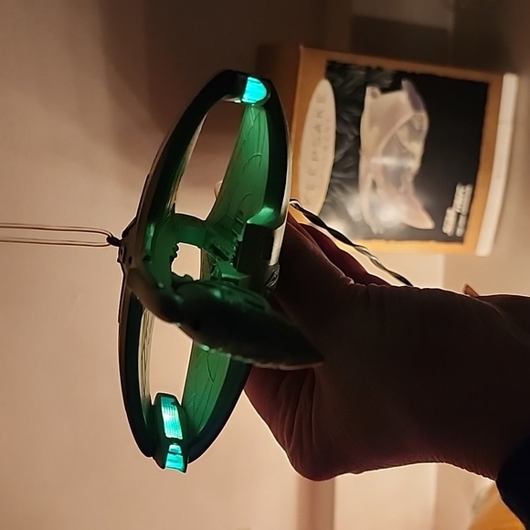 Romulan Warbird. STAR TREK THE NEXT GENERATION. Vintage Hallmark 1995 - Picture 10 of 12